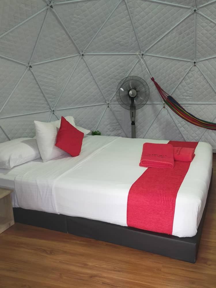 فندق Glamz Hills مرتفعات كاميرون المظهر الخارجي الصورة